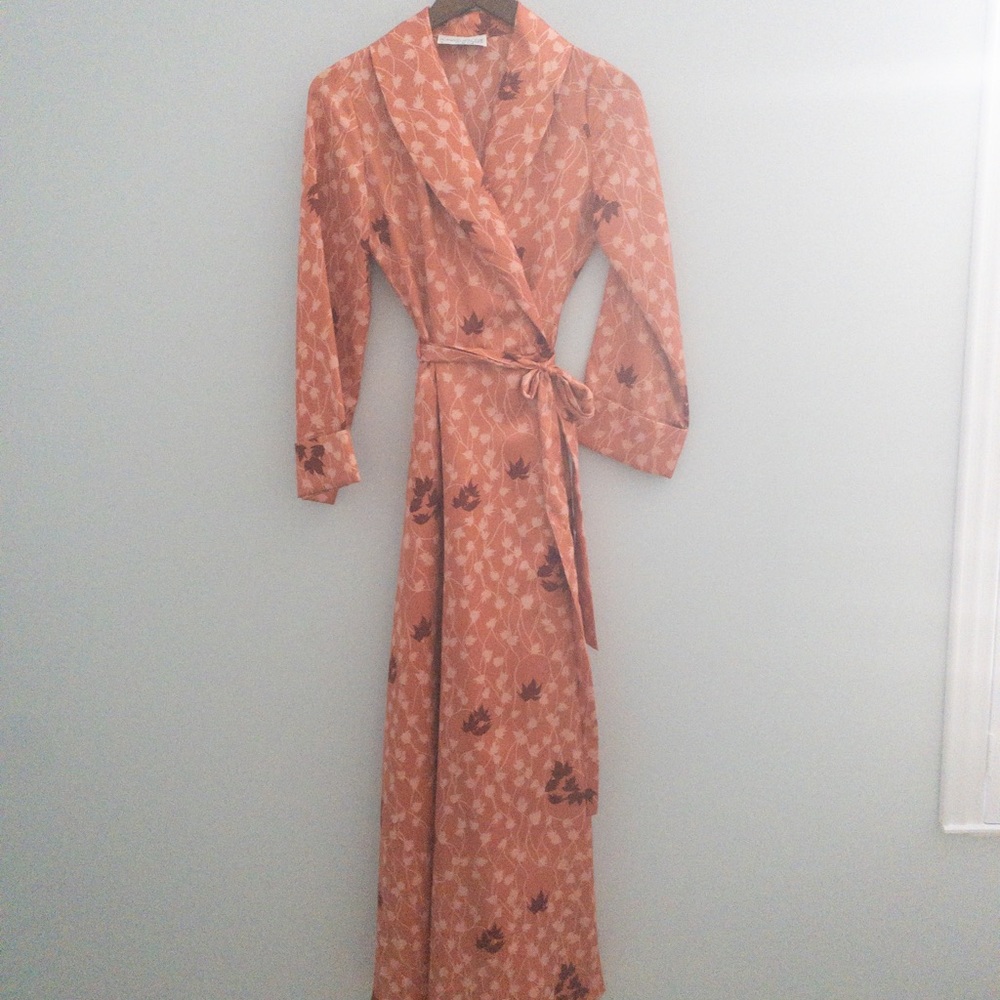 Vintage Ronald Kolodzie Robe